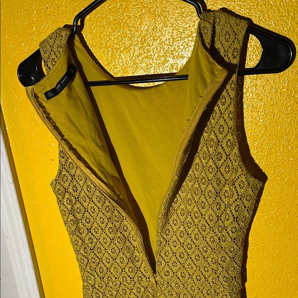 Zara Mustard Patterned Midi Dress - Picture 7 of 7